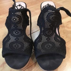 **CUTE** Fergalicious Black lace wedges!
